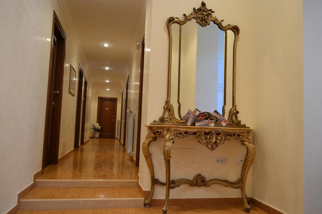 Tucci'S Roma Guest House Quarto foto